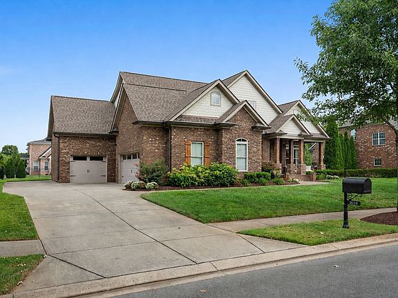 4th image of 2018 Fairhaven Ln