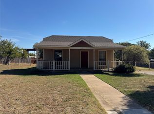 508 E Barton St, Granbury, TX 76048