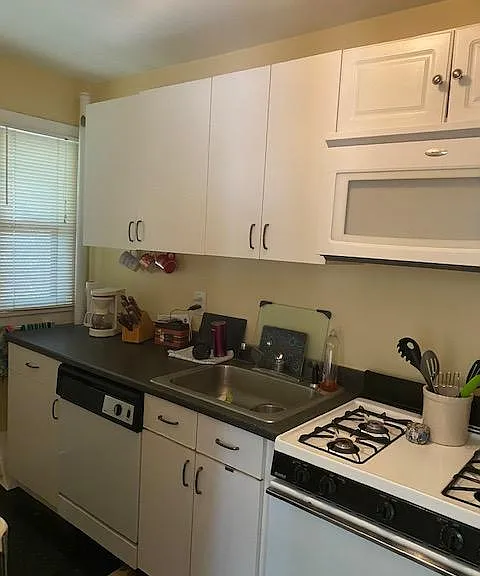 4415 Holly St — Photo 5