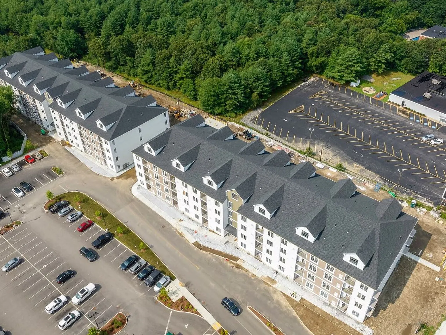 Taj Estates of Franklin — Photo 3