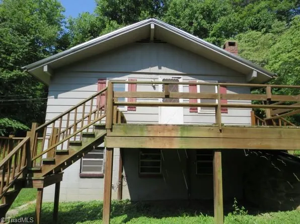 329 Raleigh Hawks Rd, Lowgap, NC 27024