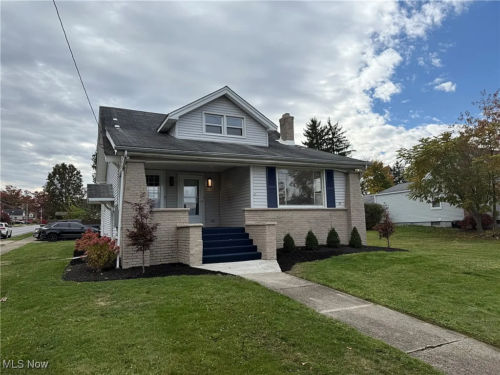 1579 Wakefield Ave photo 1