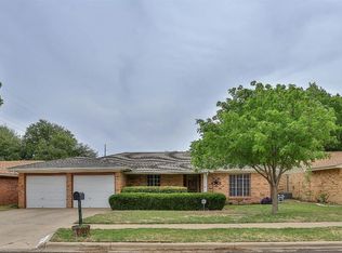 7403 Raleigh Ave, Lubbock, TX 79424