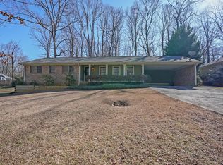 752 Mountainbrooke Cir, Stone Mountain, GA 30087
