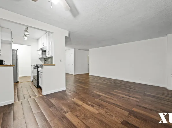 43-10 Kissena Boulevard image 7 of 22