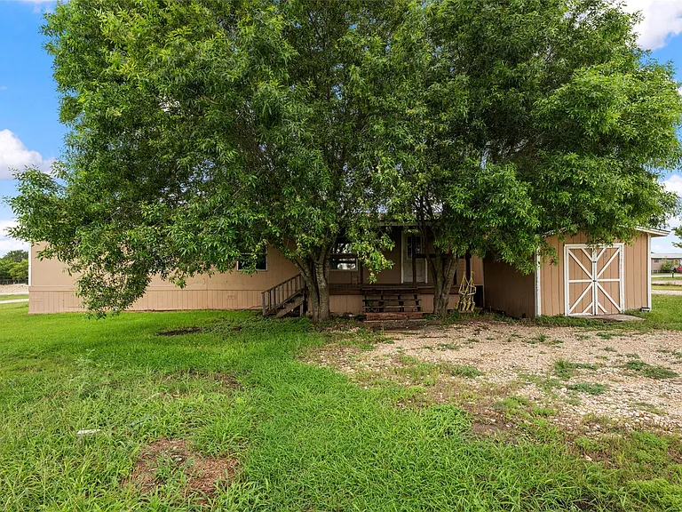 360 Shady Oaks #A — Photo 25