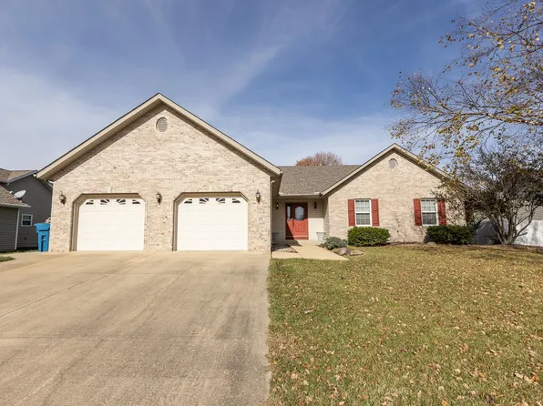 117 Northwoods Dr, Troy, IL 62294