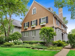 1011 Sheridan Rd, Evanston, IL 60202