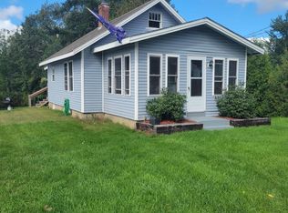 372 Riverside Dr, Augusta, ME 04330