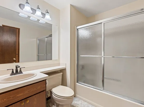 918 E Windfield Pl, Appleton, WI 54911