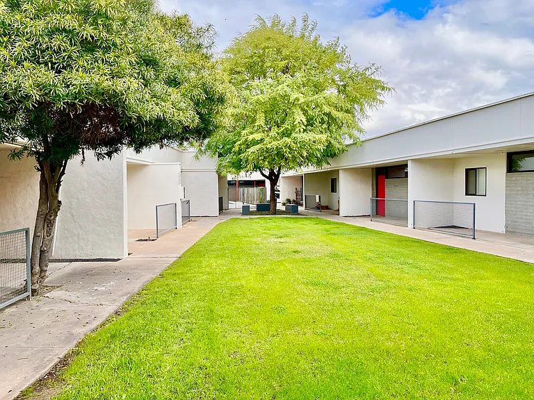 445 W Osborn Rd #1 — Photo 30