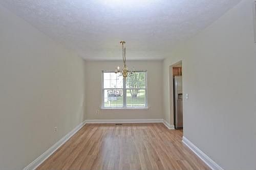 4th image of 15 Bryant Blvd
