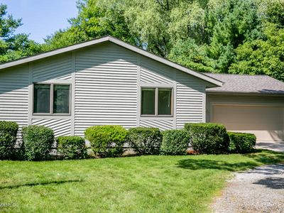 15231 Pruin St, Spring Lake, MI, 49456