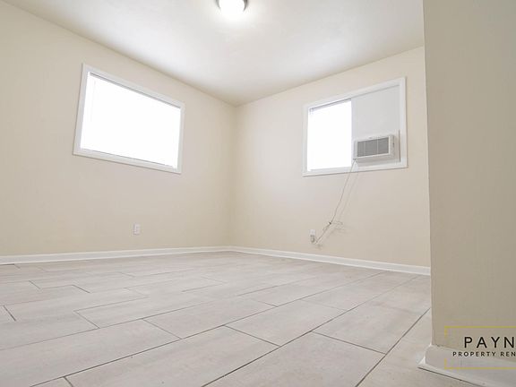 3rd image of 4217 Rosemont Dr #3