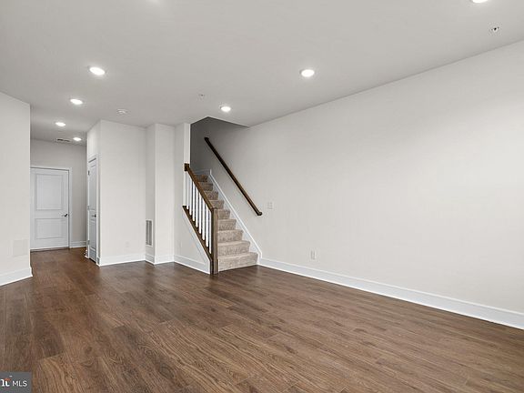 2nd image of 42640 Darala Dr