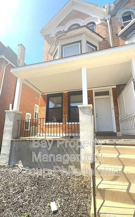 451 W Bringhurst St #1