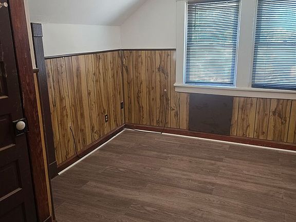 5th image of 216 Charles St APT D