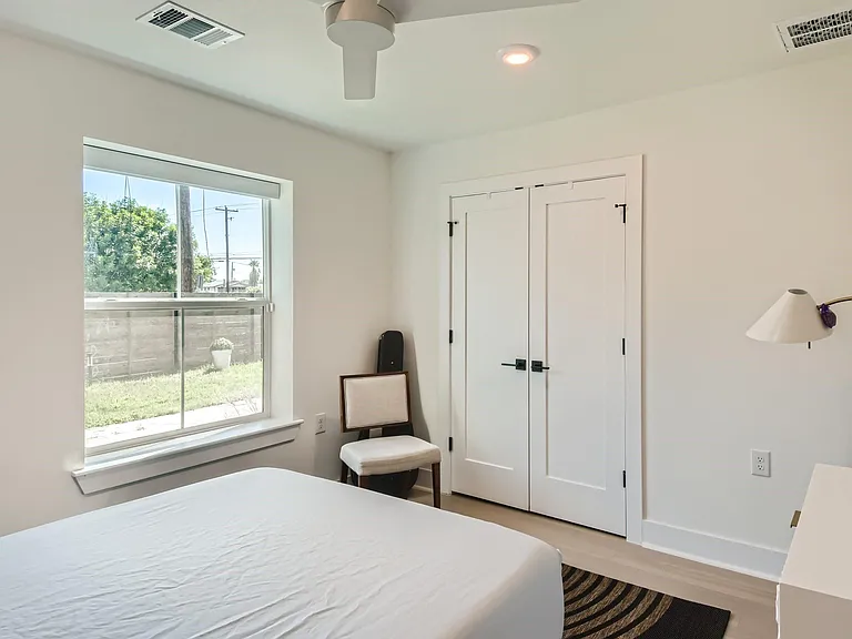 6215 Club Ter — Photo 23