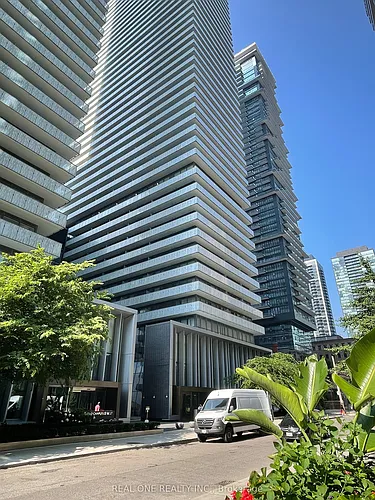 50 Charles St E Photo 1