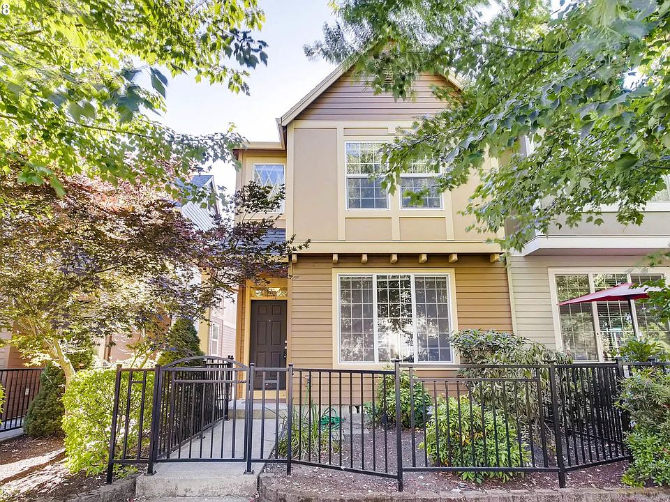 1st image of 1015 SE Nazomi Ave
