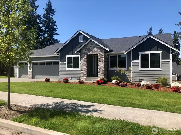 3020 117th Avenue Ct E, Edgewood, WA 98372