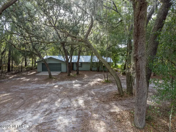 128 GAS EASEMENT Road, Interlachen, FL 32148