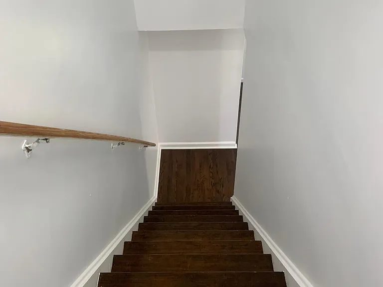 175 Harding Ave — Photo 19
