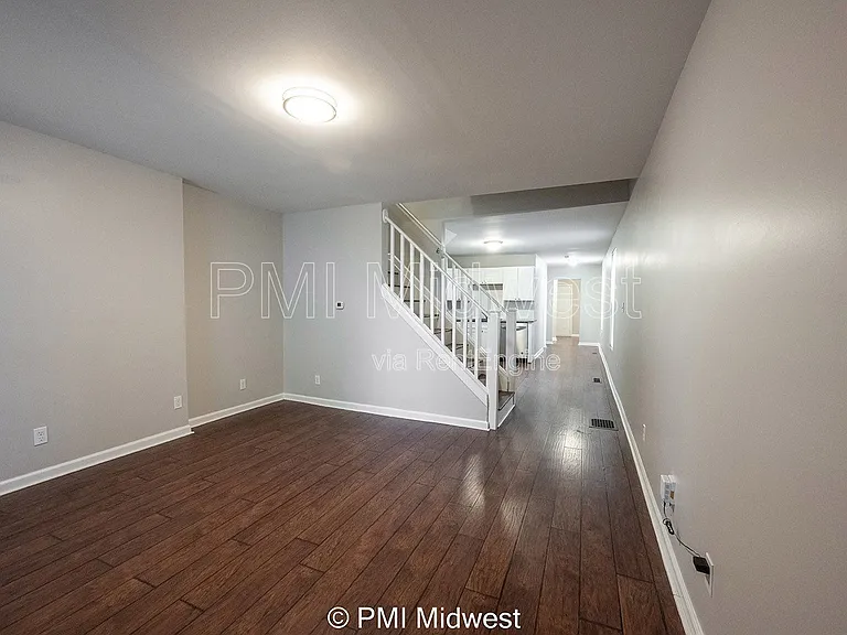 1439 S East St — Photo 5