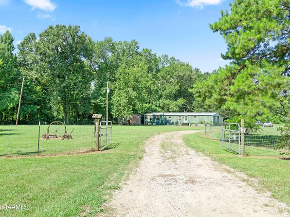 207A Marie Rd, Church Point, LA 70525