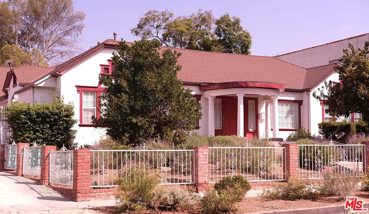 5 bed, 3.5 bath, 3083 sqft, $9,500 — Photo 3