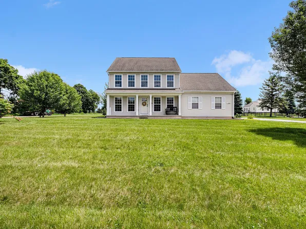 11202 Huckleberry Ln, Grass Lake, MI 49240