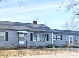 134 James St, Acushnet, MA 02743