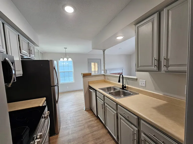 1717 S Cypress St #222 — Photo 9
