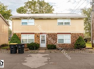 922 East Ave, Kendallville, IN