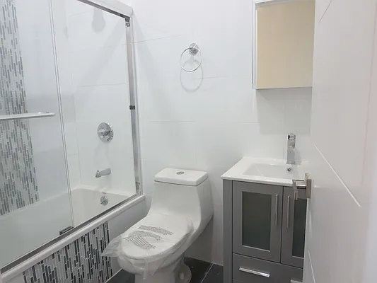 Rented by Eliaman Group, LLC | media 34