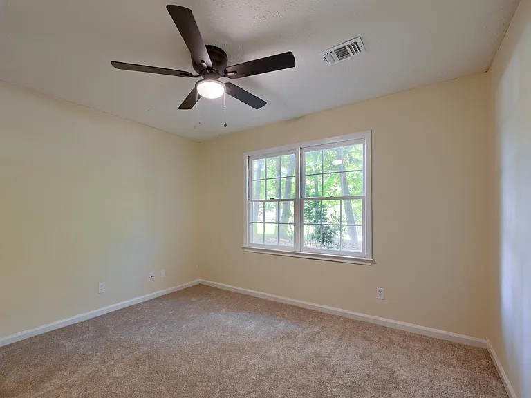 509 River Lakeside Ln — Photo 8