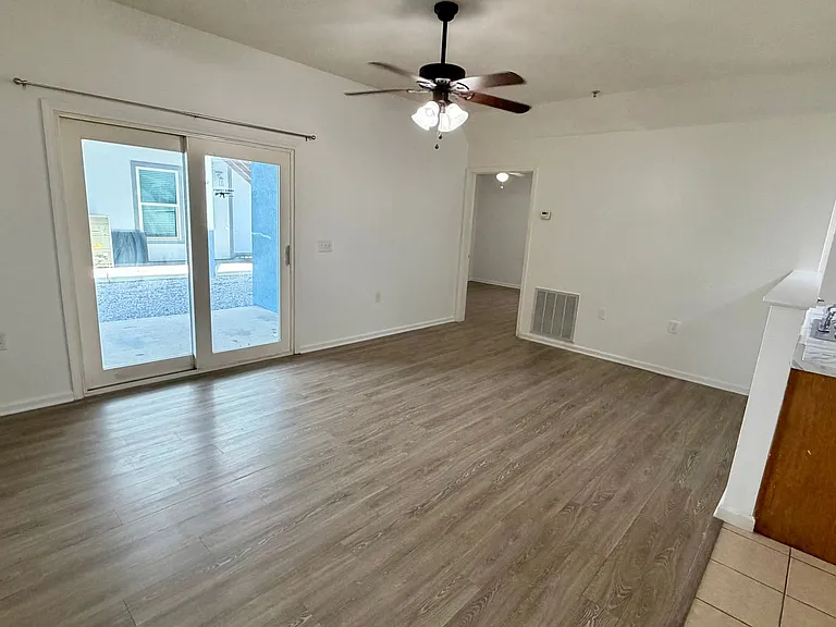 9125 Laird St — Photo 6
