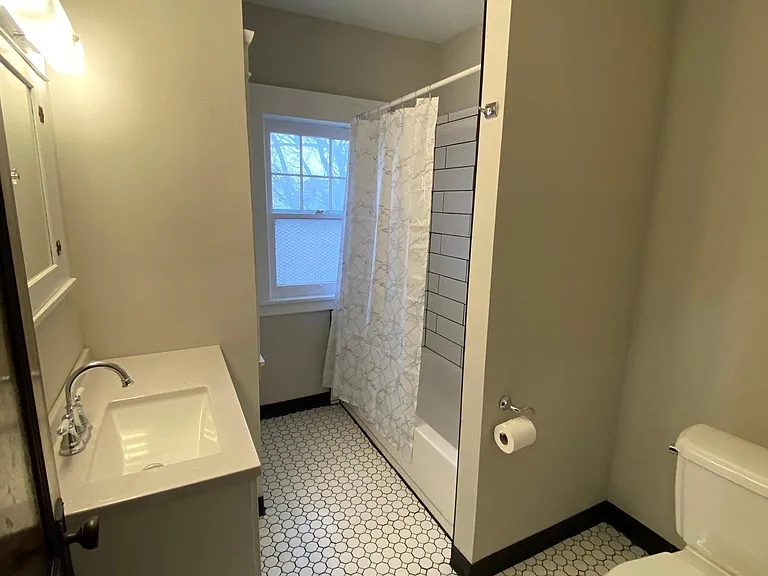 15242 Lakeshore Blvd — Photo 28