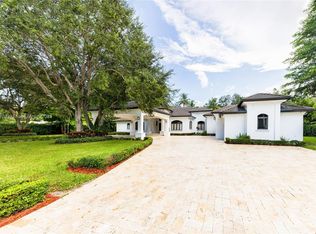 5990 SW 97th St, Pinecrest, FL 33156
