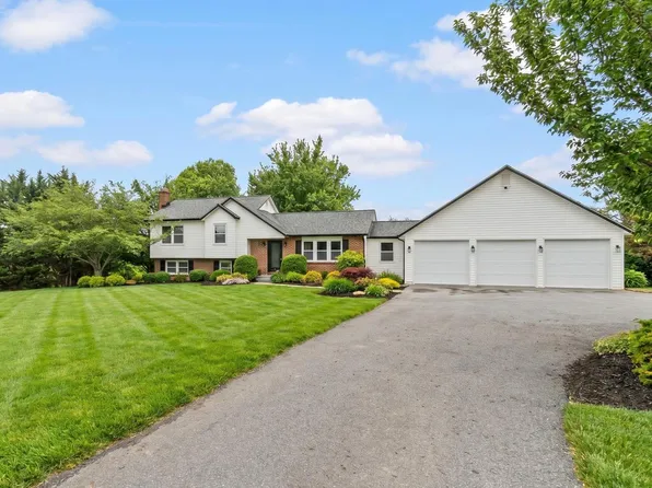3174 Cardinal Dr, Westminster, MD 21157