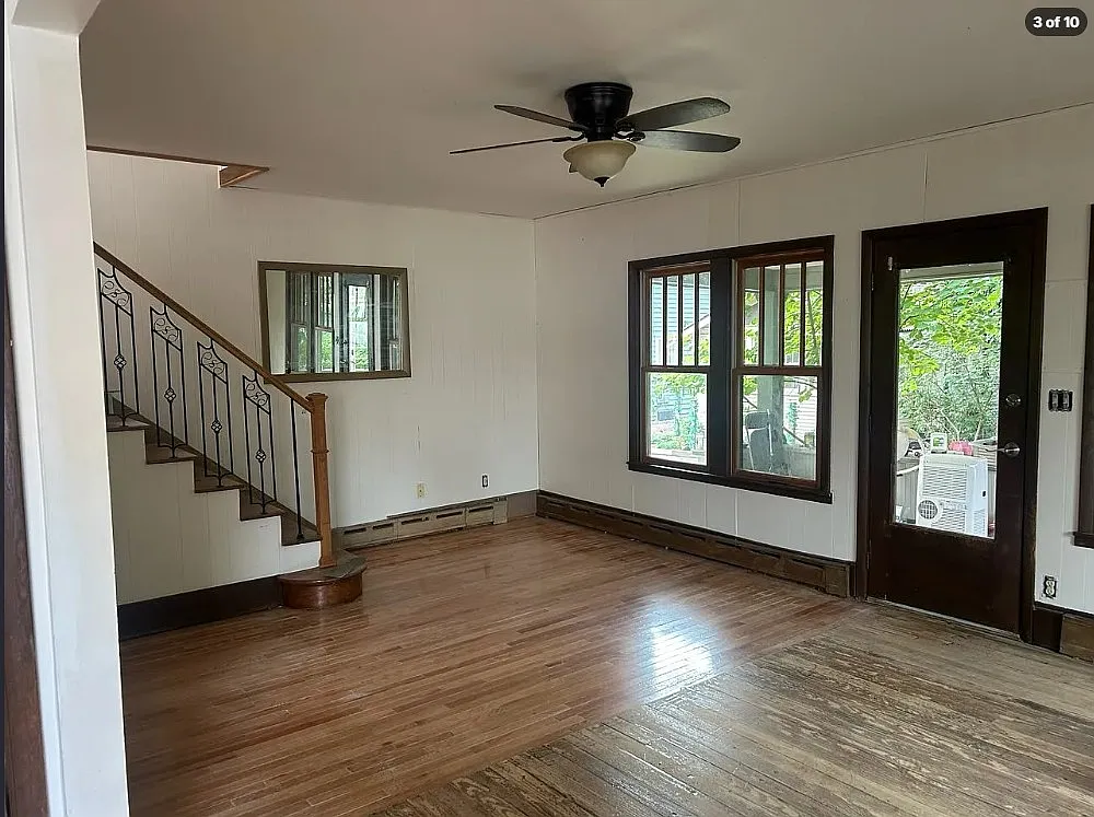 3 bed, 1.5 bath, 1100 sqft, $1,195 — Photo 1