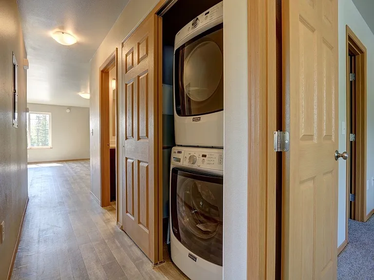 4565 W Overby St — Photo 15
