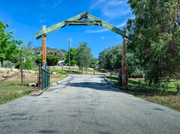 28242 Tollhouse Rd, Tollhouse, CA 93667