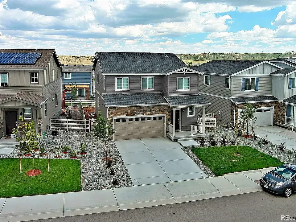 5394 Blue Lunar Ln