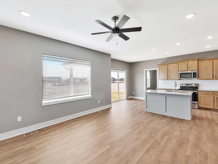 4625 S Doris Ct — Photo 8