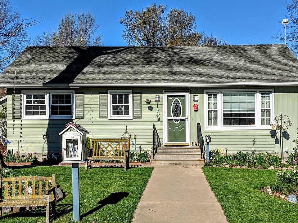 904 Fairview Drive