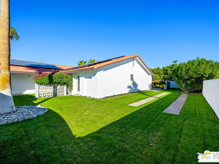 2750 E Vincentia Rd — Photo 16