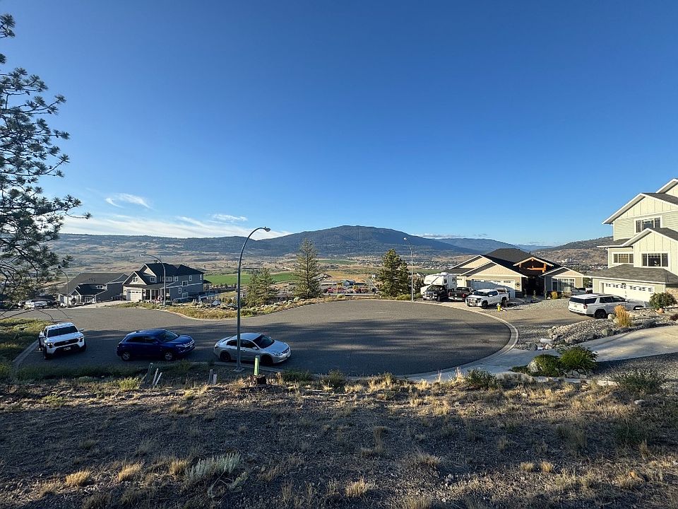 2nd image of 2713 Eagle Cres