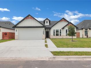 1027 Broken Arrow Dr, Alamo, TX 78516