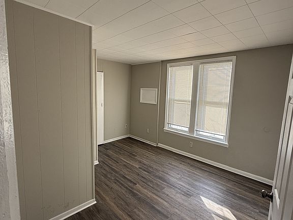 5th image of 37 Atwater St